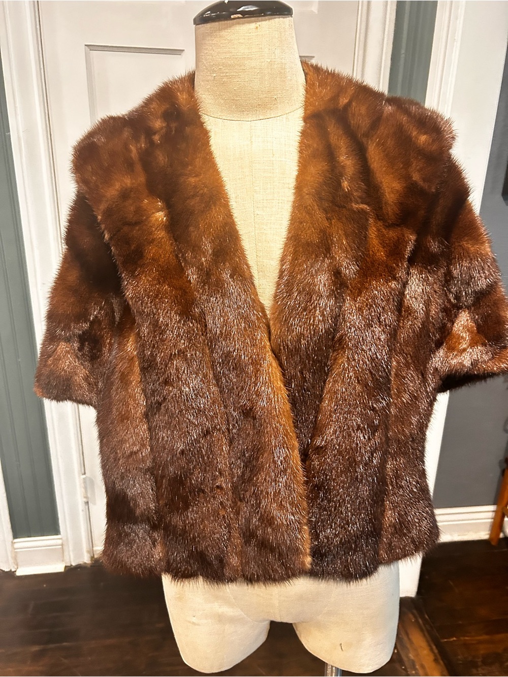 Vintage Brown mink Fur Short-Sleeve Women's Sweater Jacket, authentic